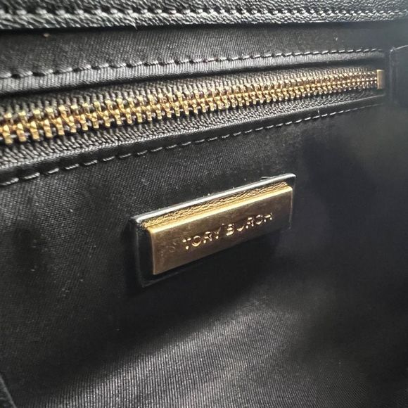 AUTH Tory Burch Black Fleming Soft Shoulder Bag - Picture 9 of 10